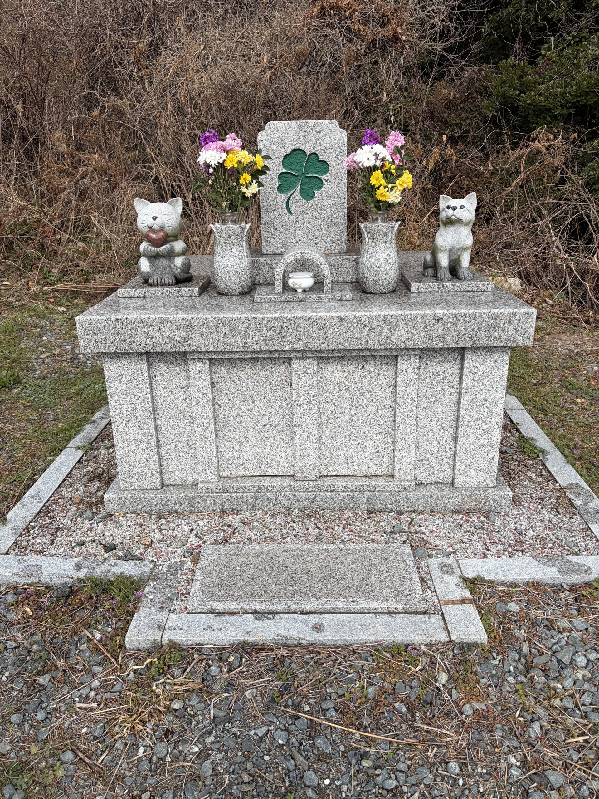 合同慰霊碑の風景1